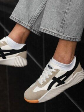 De Florence DF Cloudea Women's Athletic Shoes - White and Black